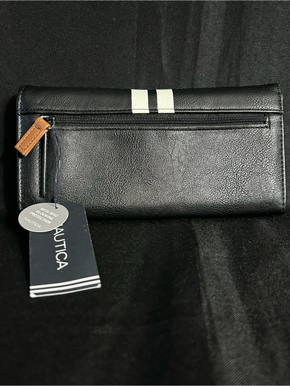 Nautica Money Manager RFID Blocking Black & White Stripe Accent Wallet NWT - Picture 2 of 9